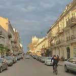 на греческой