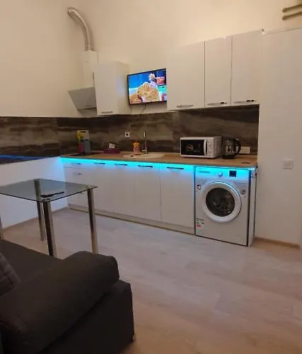 на греческой *