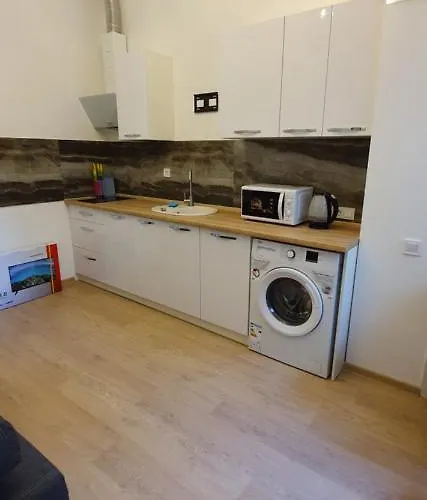 на греческой شقة *